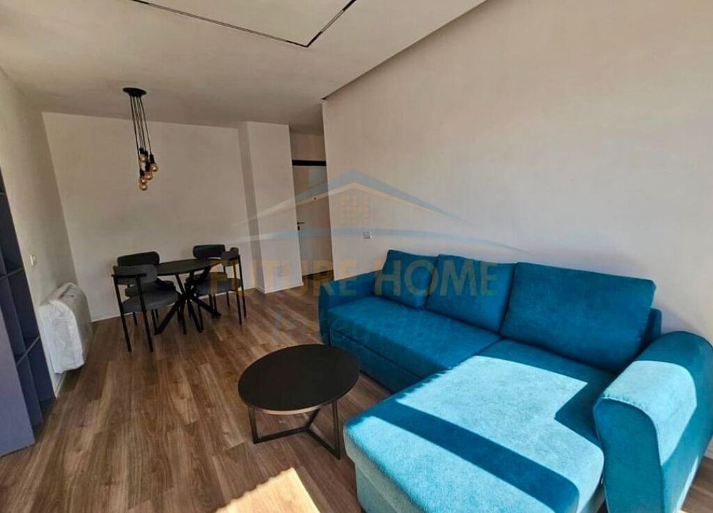 Qera, Apartament 2+1+2, Ish Tregu Elektrik, Tiranë.