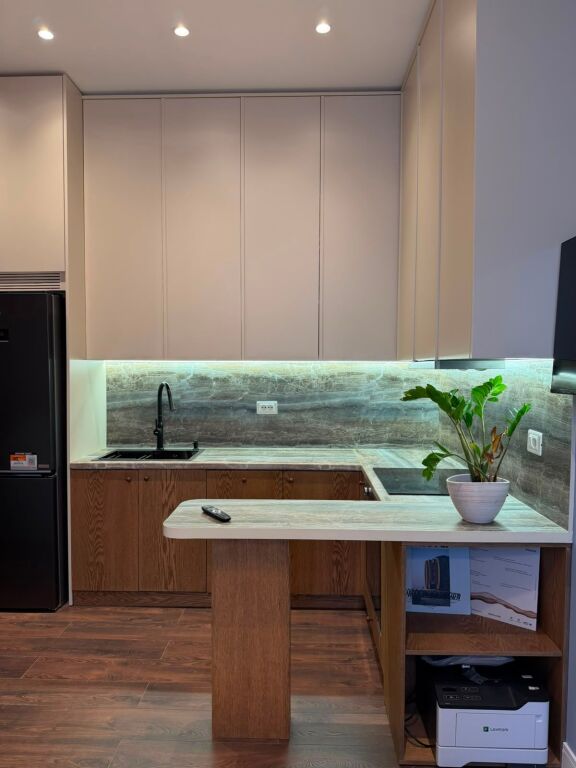 🏡 APARTAMENT 1+1 ME QIRA – TEK 9 KATËSHET