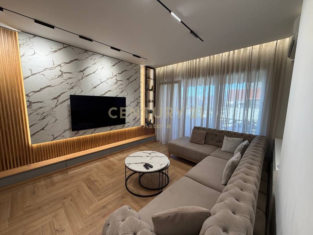 Appartamento 2+1 in Affitto – Viale Migjeni, Yzberish