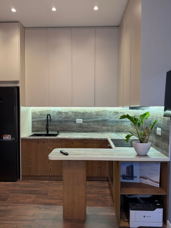 Apartament 1+1, qendër të Tiranës
