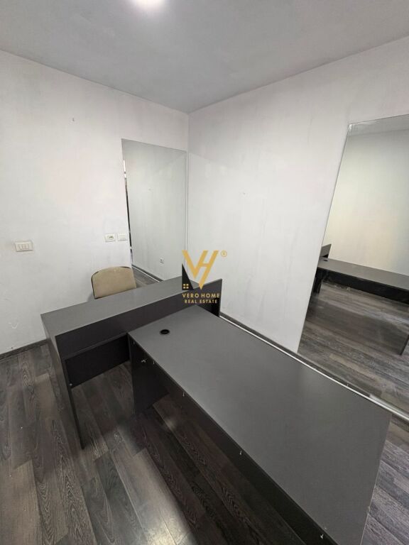 OFFICE 15 M2 FOR RENT AT KOMUNA E PARISIT 15,000 LEKE
