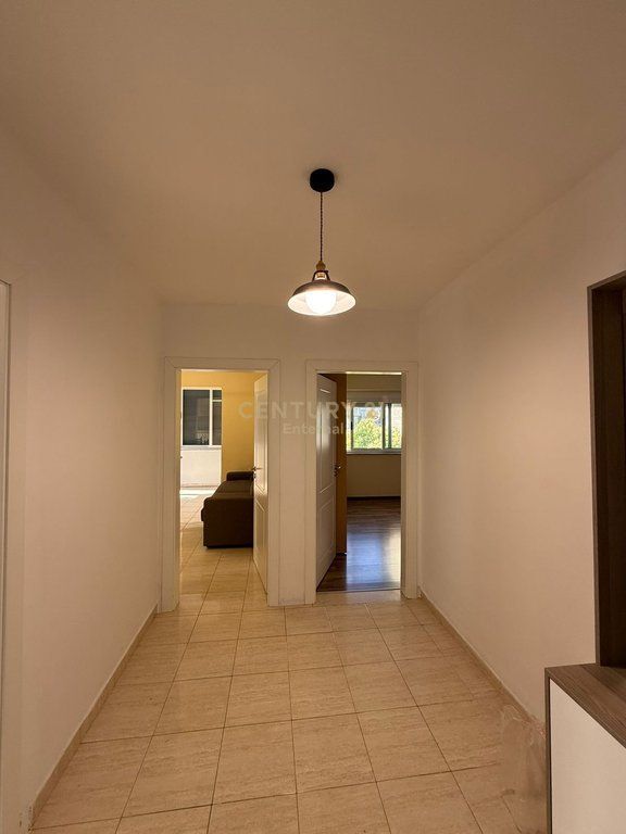 Apartament 1+1 me qira tek Tregu Elektrik