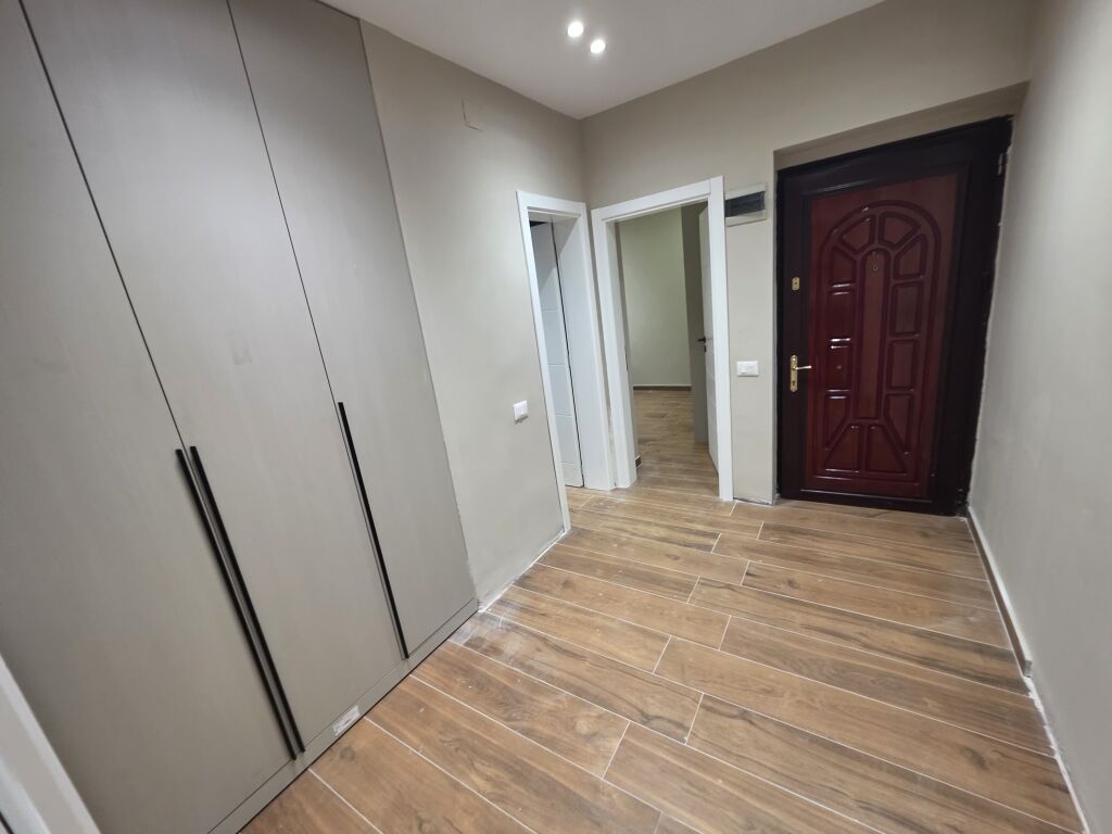 📍Medreseja di Tirana Affitta Appartamento 3+1+ Veranda In Affitto