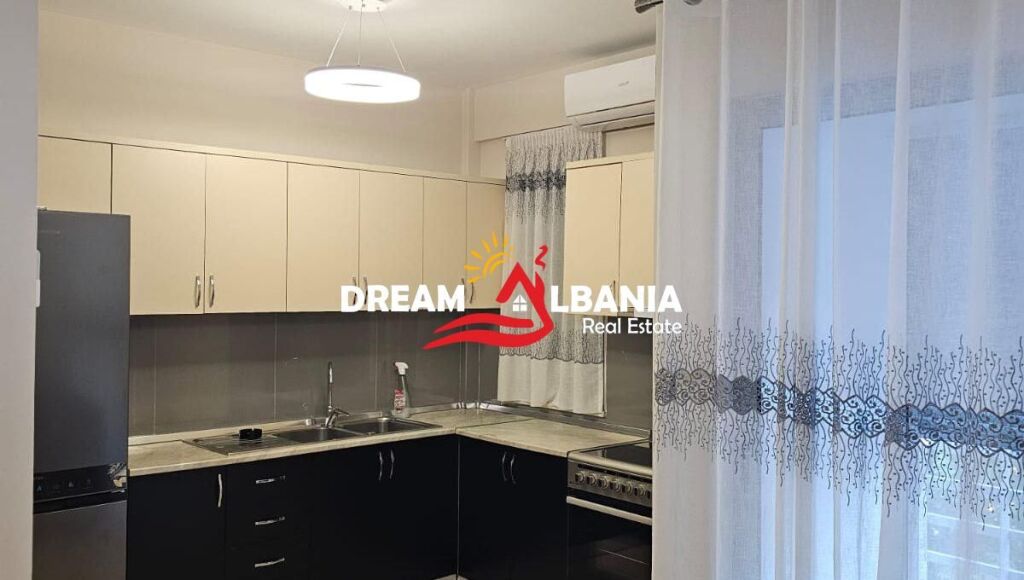 Jepet Apartament 2+1 me qera Tek Qendra Concorde, 5 Maj (ID 42215616 )