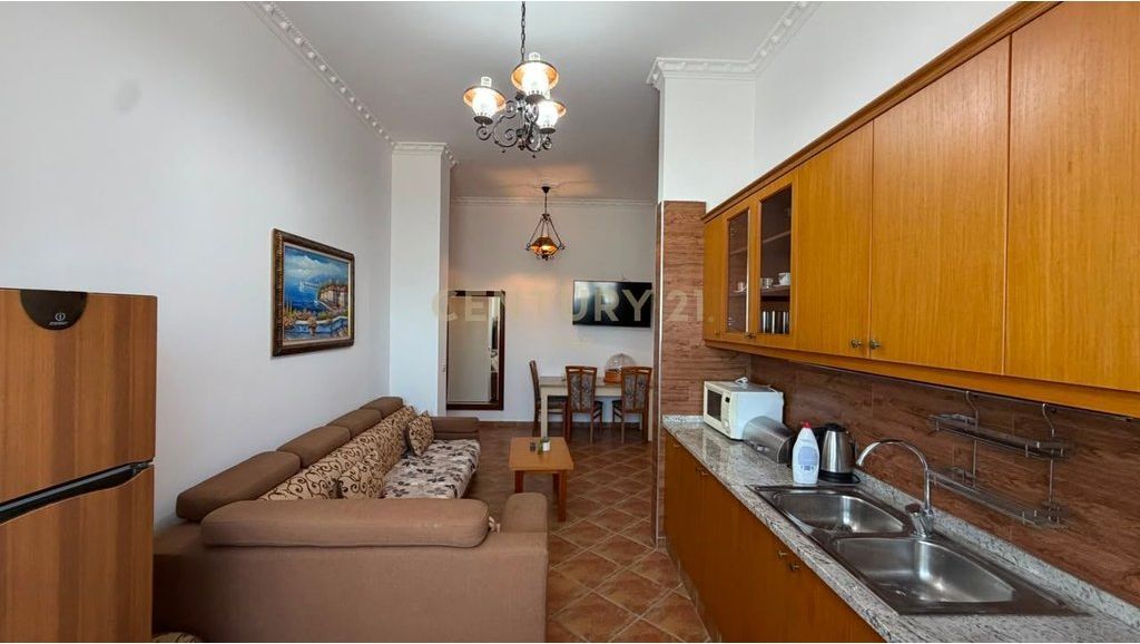 APARTAMENT 1+1 ME QIRA TE BLLOKU I AMBASADAVE