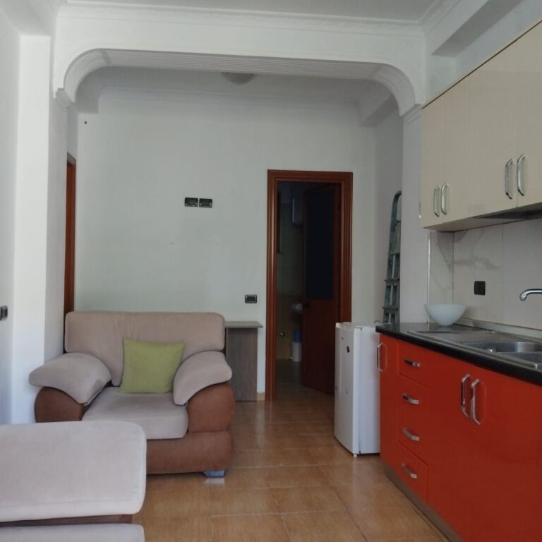 Apartament 2+1 me qira – 5 Maji !
