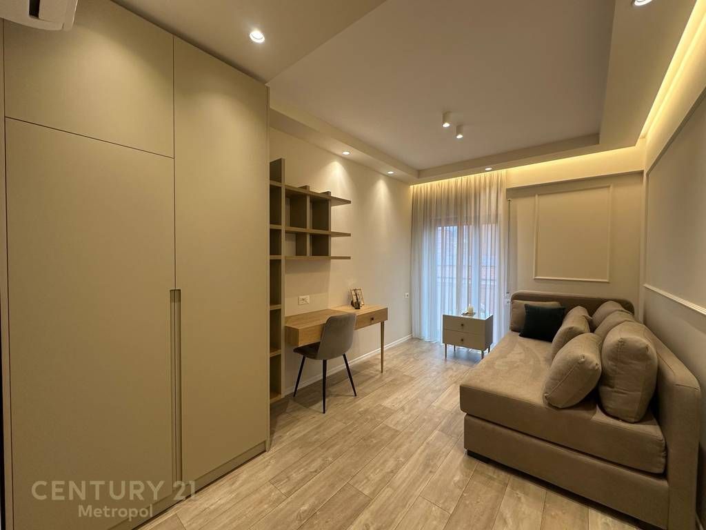 FOR RENT APARTMENT 2+1+2, KAVAJËS STREET!