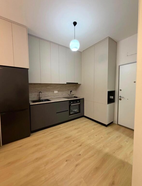 APARTAMENT ME QERA 1+1 ALI DEMI 45.000 LEKE FH-82420