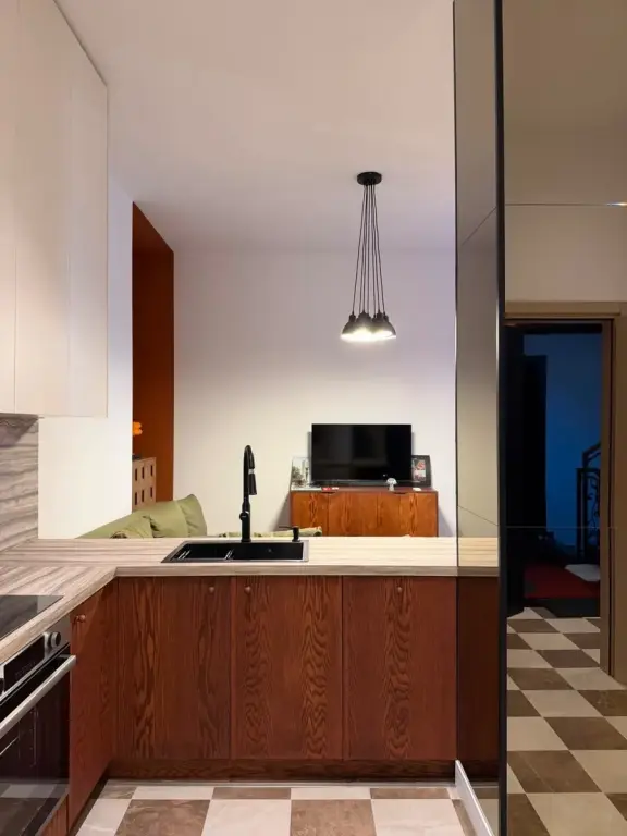 Apartament 1+1 për qira – Tek 9 Katëshet