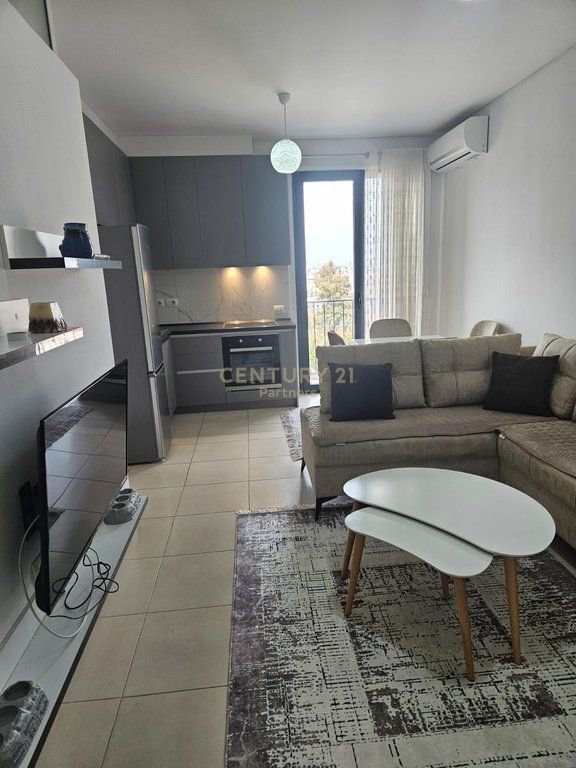 JAPIM ME QIRA APARTAMENT 2+1 NE RRUGEN E KAVAJES !! 550 €
