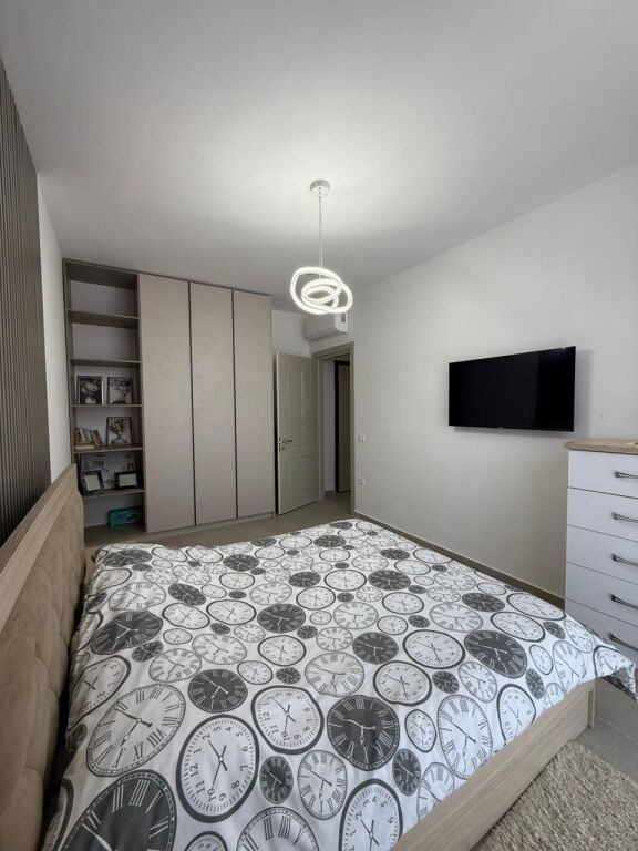 🏢Rruga Jordan Misja ,jepet me qera apartament 1+1,i mobiluar 60,000Leke   