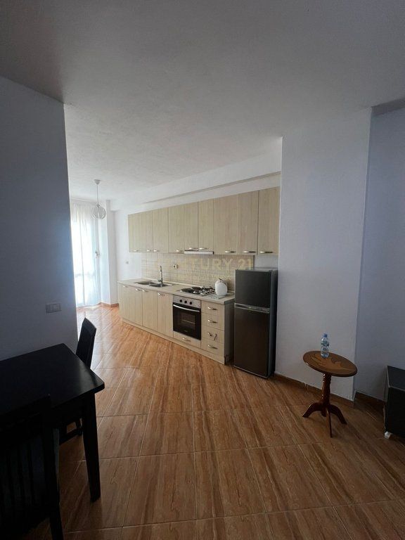 Jepet me Qera - Apartament 1+1 ne Misto Mame