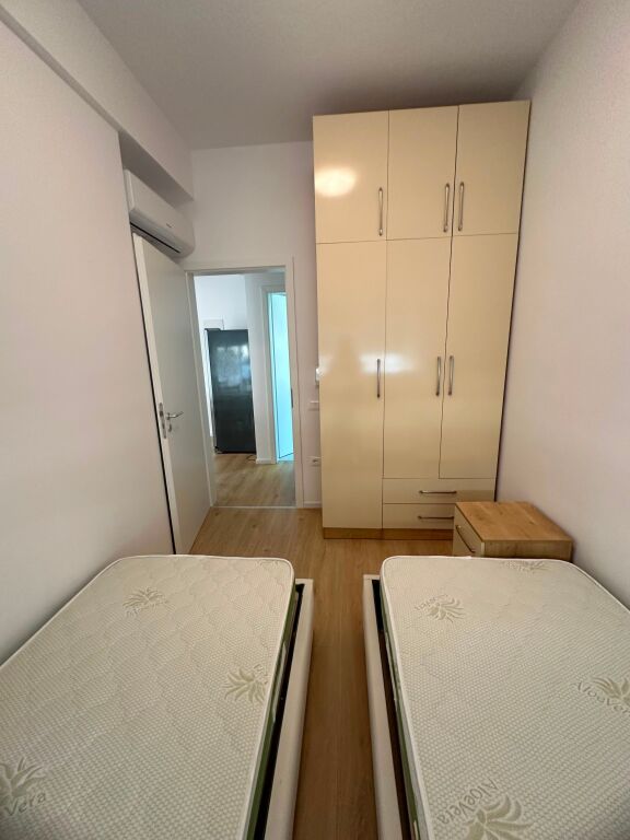 Jepet me Qera Apartament 2+1 – Rezidenca Kadiu, Ali Demi