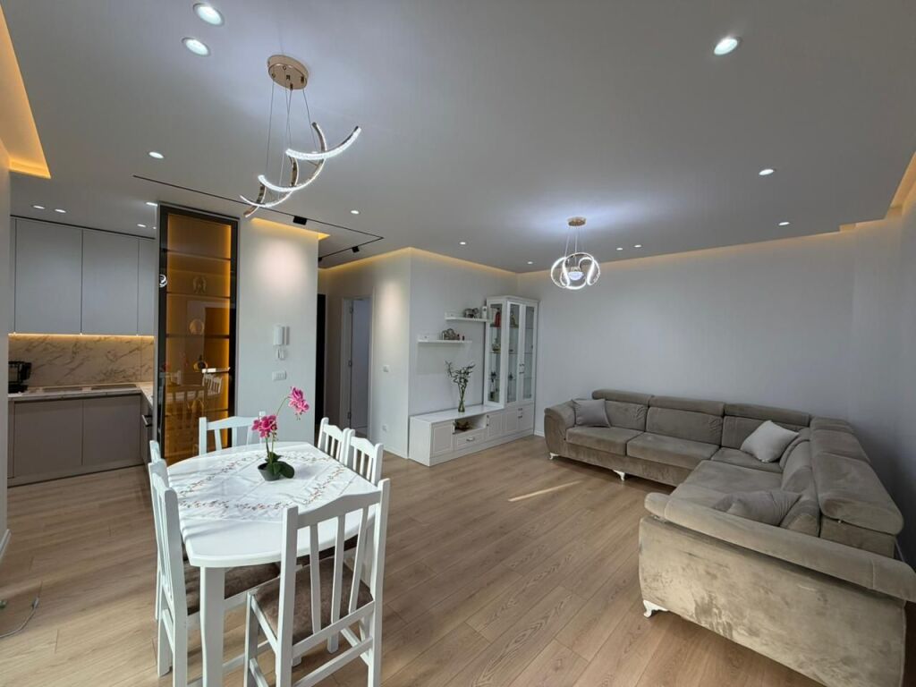 2+1 apartment for rent at Akses Tirana Residence near Casa Italia.