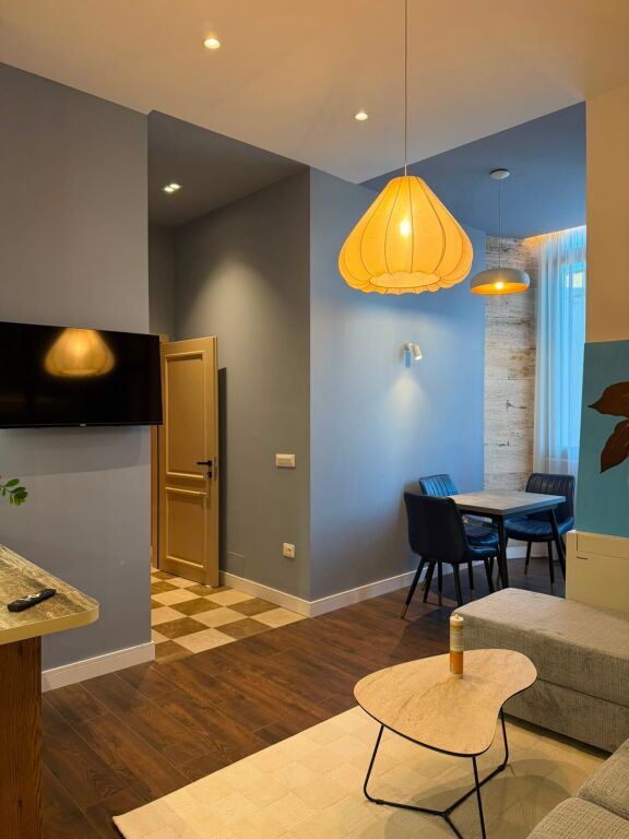 🏡 APARTAMENT 1+1 ME QIRA – TEK 9 KATËSHET