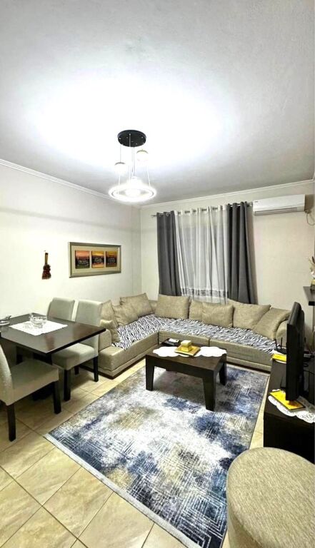 🏡 Appartamento 2+1 in Affitto ad Astir, 500 mila lek