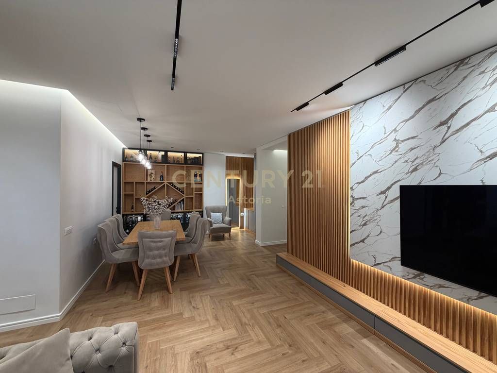 Appartamento 2+1 in Affitto – Viale Migjeni, Yzberish