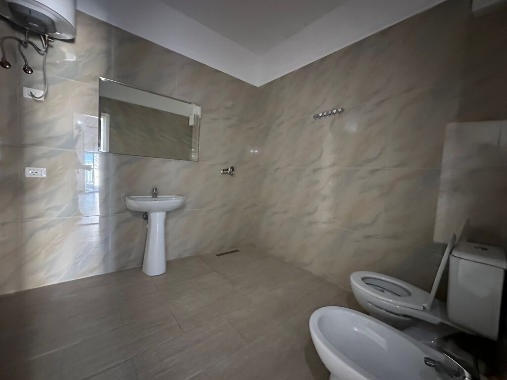 SHITET APARTAMENT 2+1 +2 NE KAMEZ