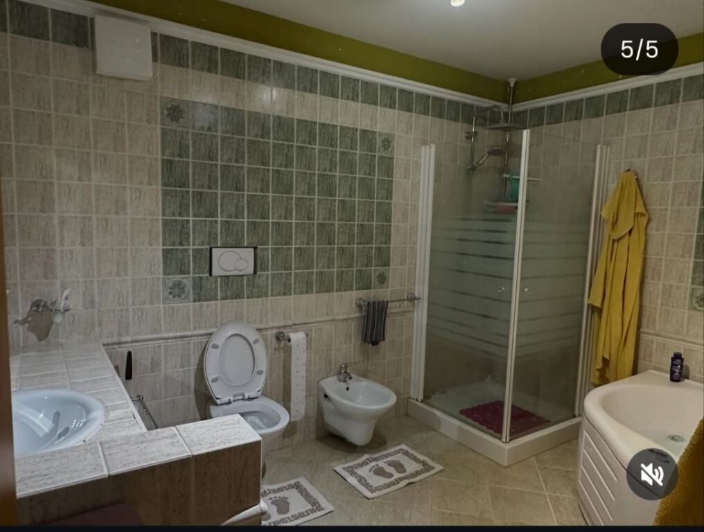 Apartament 2+1 në qendër Tiranë