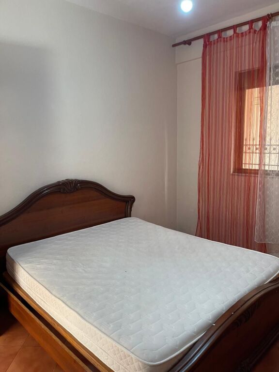 🏠Don Bosko, si affitta il primo piano di una villa, 1+1, arredato 40.000 Leke