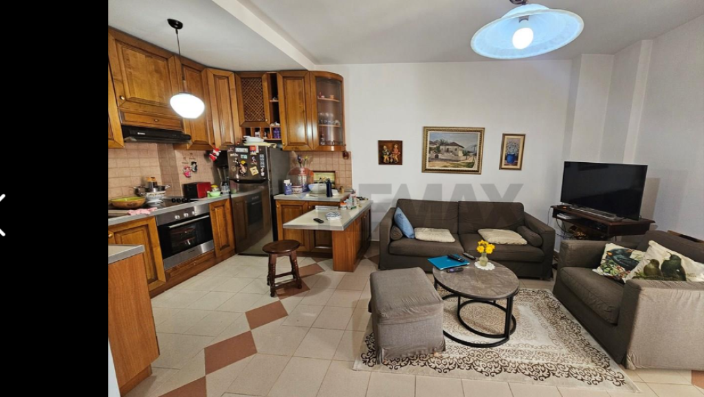 Apartament per shitje 2+1 prane Pazarit te Ri