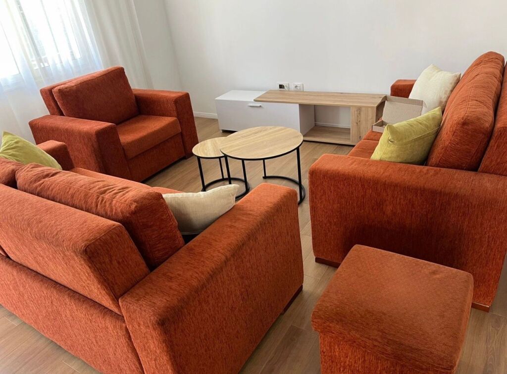 For rent entrance 1+1 in Ali Dem!