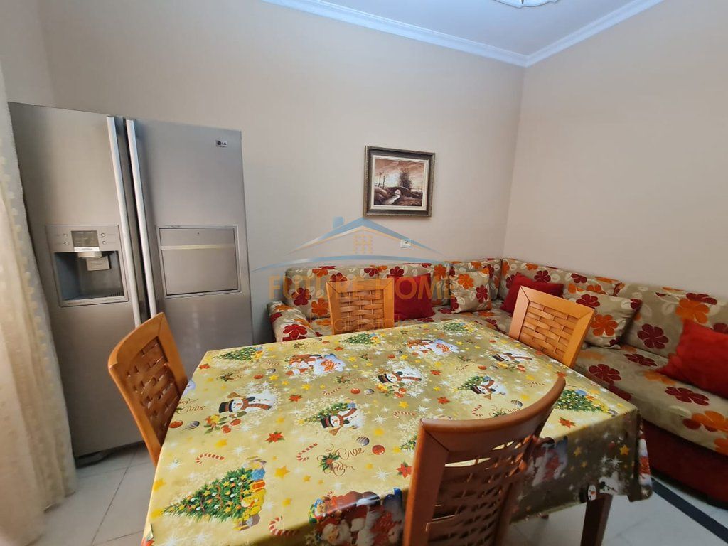 Affitto, Appartamento 2+1, Via Durresit, Tirana