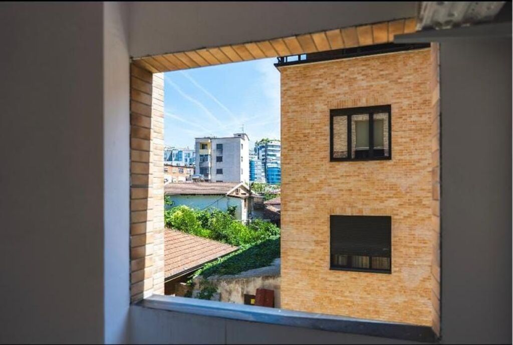 1+1 apartment for sale near Siri Kodra street.