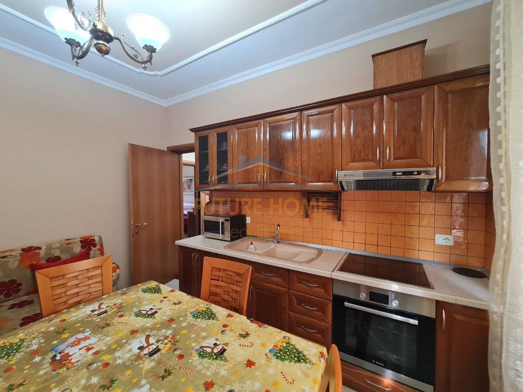 Affitto, Appartamento 2+1, Via Durresit, Tirana
