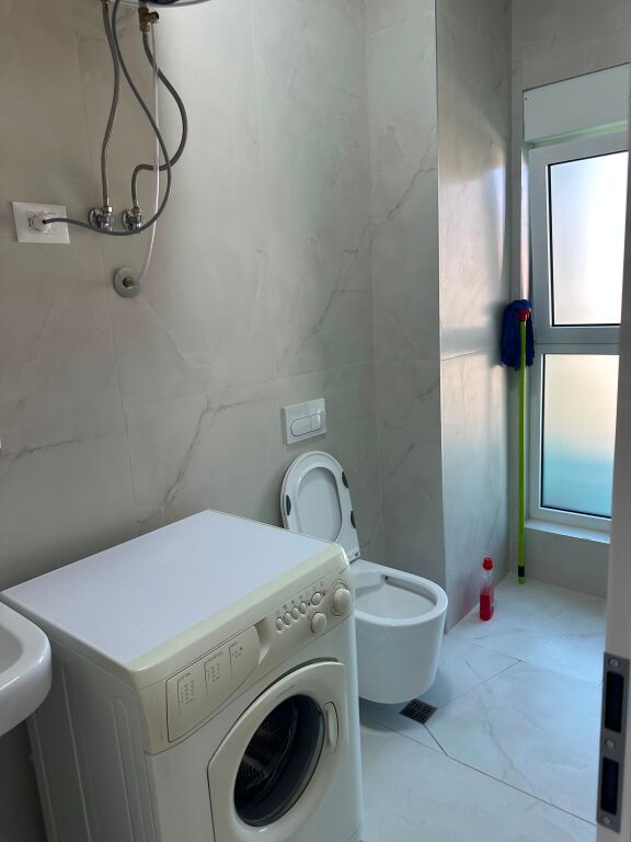 Jepet me Qera Apartament 2+1 – Rezidenca Kadiu, Ali Demi