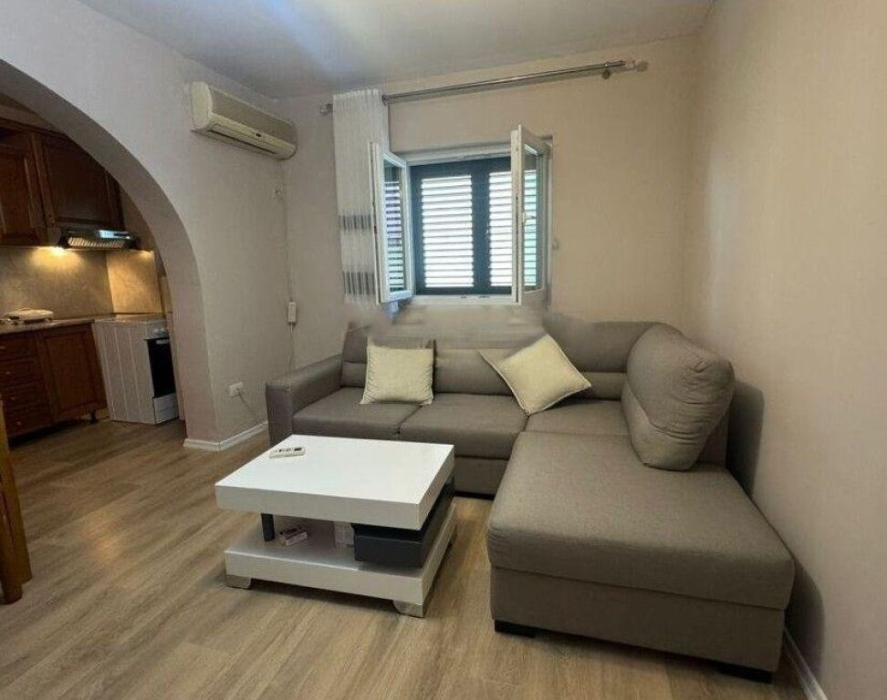 APARTAMENT 1+1 PER QIRA PRANE RRUGES ALI VISHA, QYTET STUDENTI