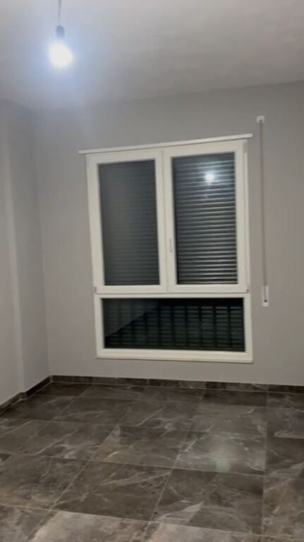 🏠 Jepet me Qera Apartament 1+1 tek Rruga 5 Maji, 400 MIJE LEKE