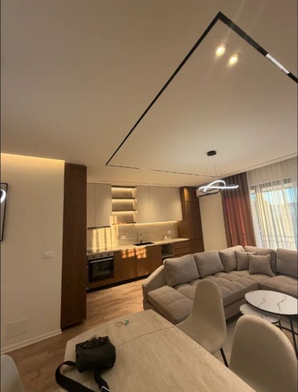 Jepet me qira apartament 3+1