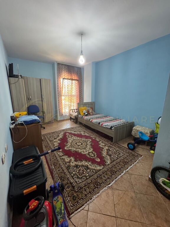 SHITET APARTAMENT 2+1, 5 MAJI