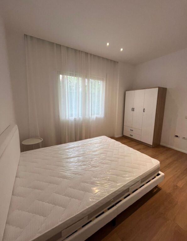 For rent entrance 1+1 in Ali Dem!