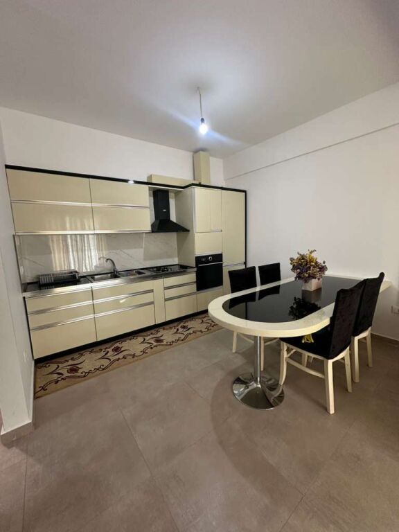 Apartament 1+1 per Qira, Fusha Aviacionit