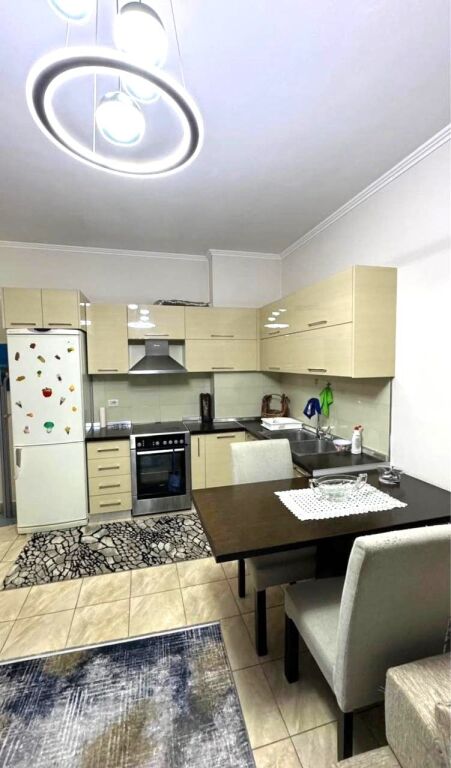🏡 Appartamento 2+1 in Affitto ad Astir, 500 mila lek