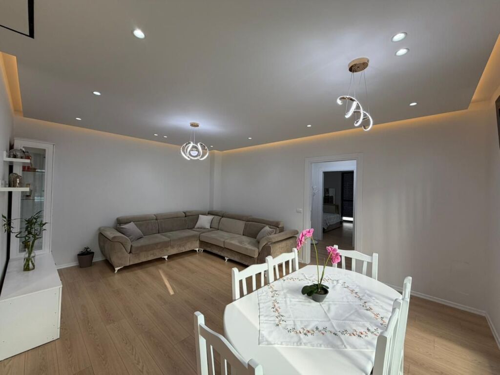 2+1 apartment for rent at Akses Tirana Residence near Casa Italia.