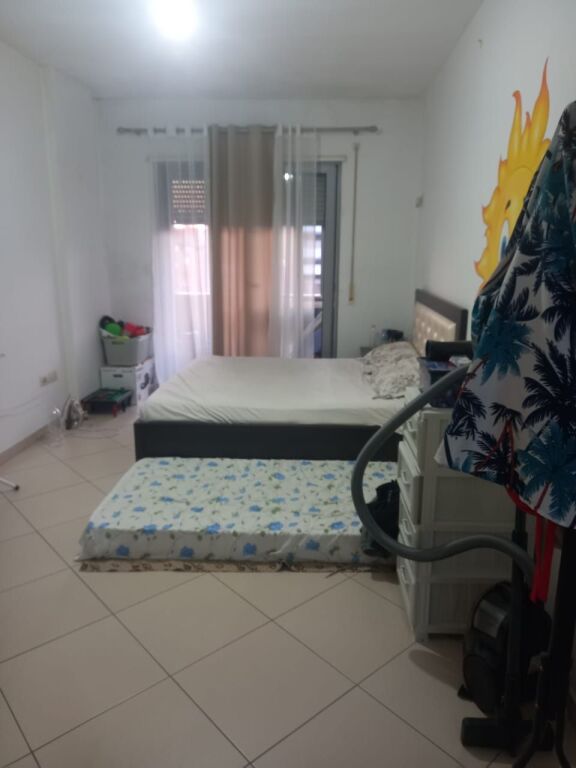 Jepet me qera 1+1 mobiluar astir 40000 lej