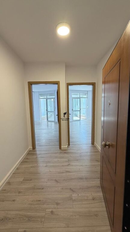 UFFICIO IN AFFITTO 130M2 EX ESPOSIZIONE 80.000 LEKE FH-82434