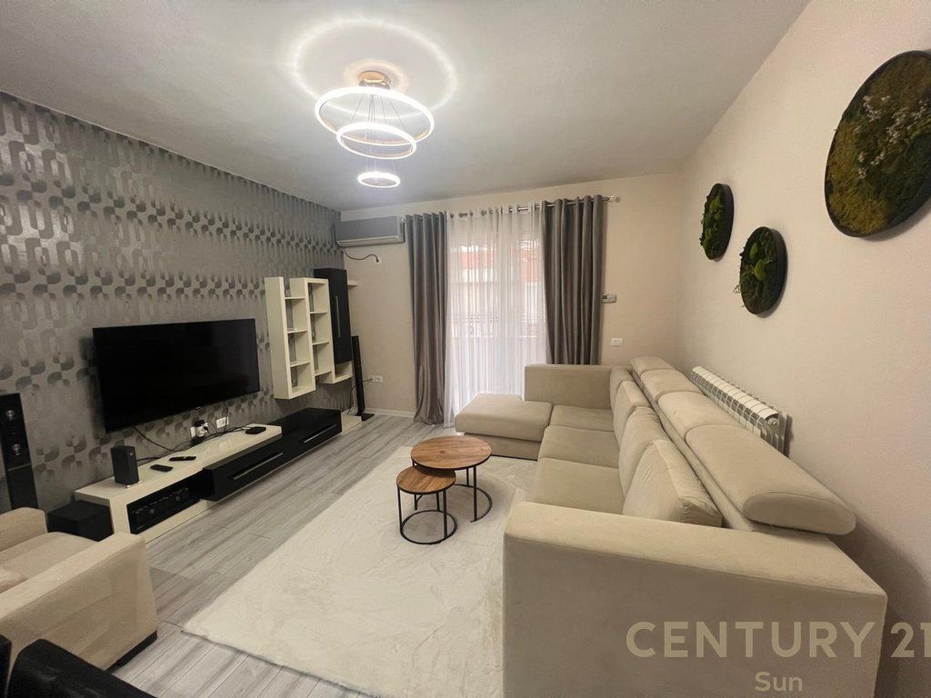 Jepet me qira apartament 2+1 në rezidencën Kodra e Diellit