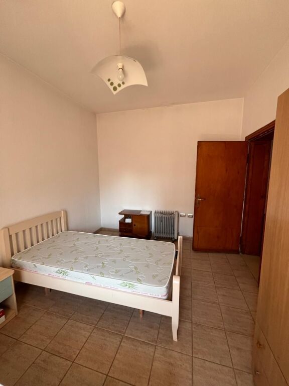 Shitet Apartament Duplex pranë Shkollës Bajram Curri