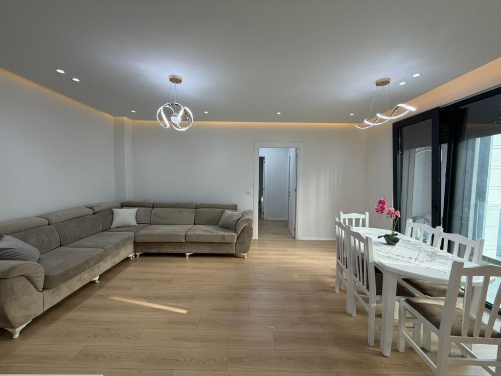 2+1 apartment for rent at Akses Tirana Residence near Casa Italia.