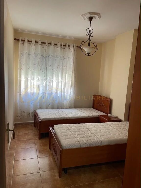 SHITET APARTAMENT 3+1+2, PALLATET AGIMI