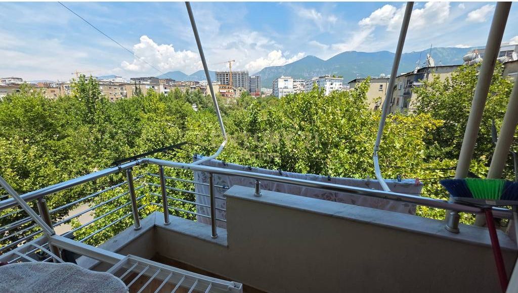 AFFITTASI APPARTAMENTO 2+1+2 VICINO AL NUOVO MATERNITÀ! 600 € /Mese