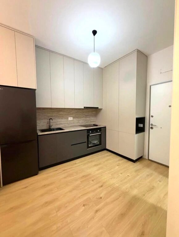 🏡 Apartment 1+1 for Rent in Ali Dem at 📍 Kompleksi Kadiu, 450 thousand leke