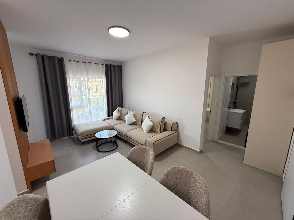 📣 AFFITTO SUPER Appartamento 1+1 📍 Via “Jordan Misja”, Vicino al Complesso Ndregjoni ✨