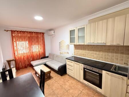 Qira, Apartament 2+1+blk, Myslym Shyri, 550 Euro/muaj