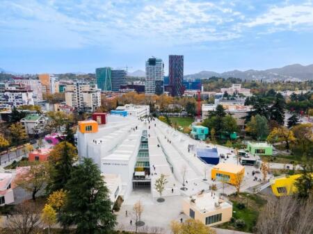 Affittasi, Locale Commerciale – Piramide, Tirana