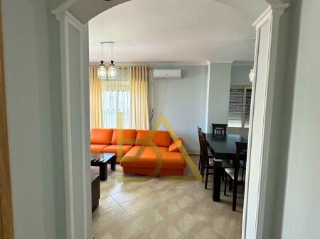 For sale: 2+1 apartment near Hotel Adriatik, Durrës.